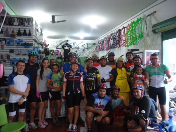 Integrantes do Floriano Bike Clube realizam passeio para comemorar ano novo.(Imagem:FlorianoNews)