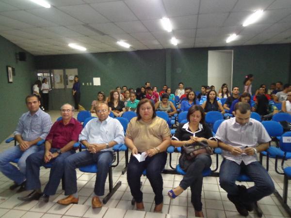 UESPI promoveu palestra em homenagem ao Dia do Administrador.(Imagem:FlorianoNews)