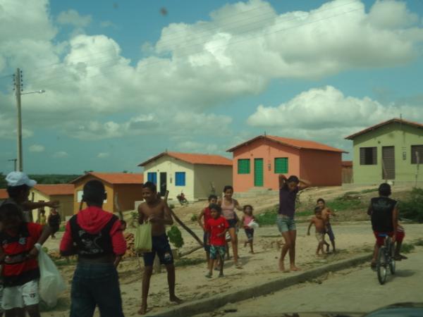 Papai Noel faz a alegria da criançada em Floriano.(Imagem:FlorianoNews)