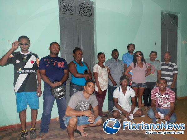 Reunião com quadrilheiros discute a realização do festival de quadrilhas em Floriano.(Imagem:FlorianoNews)