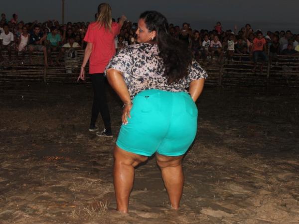 Pesando 133kg, Cristiane Silva se consagrou campeã na disputa.(Imagem:Catarina Costa/G1)