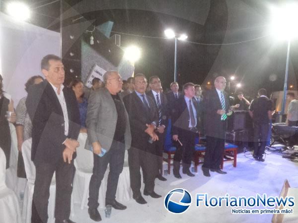 Cantor gospel Armando Filho realiza show em Floriano.(Imagem:FlorianoNews)