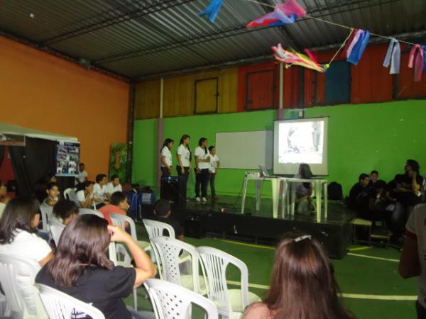 Alunos da Escola Pequeno Príncipe realizaram Feira de Profissões.(Imagem:FlorianoNews)