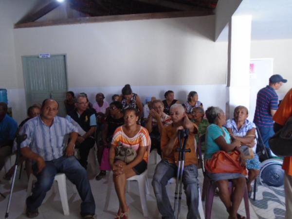 Floriano recebe unidade móvel do projeto 