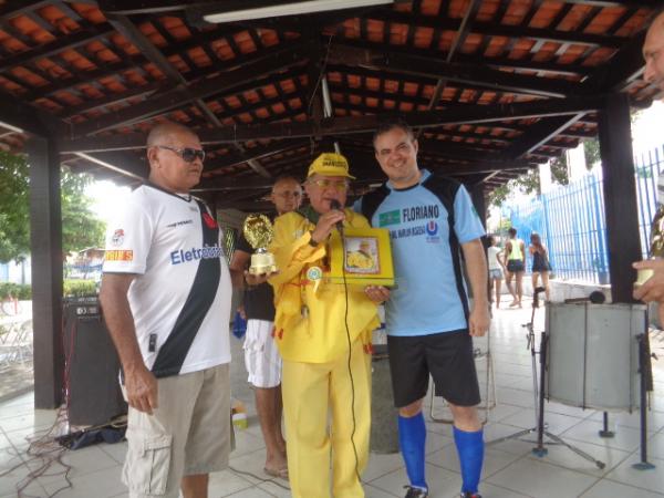 Amarelinho é homenageado em edição especial do Campeonato Os Quarentões.(Imagem:FlorianoNews)