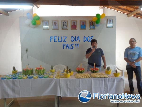 AMBI II promoveu café da manhã em homenagem ao Dia dos Pais.(Imagem:FlorianoNews)