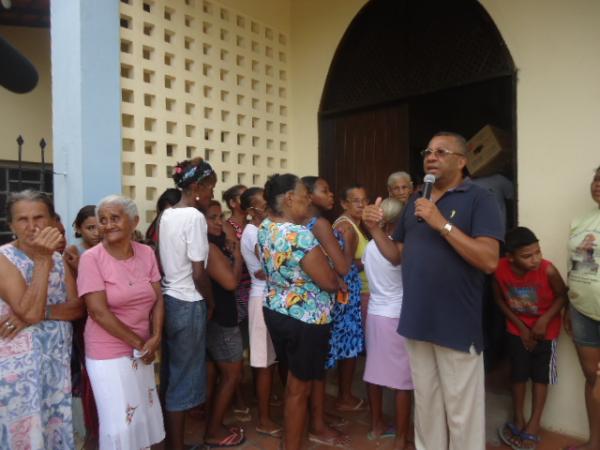 Em véspera do Natal Igreja realiza ação solidária para famílias carentes.(Imagem:FlorianoNews)