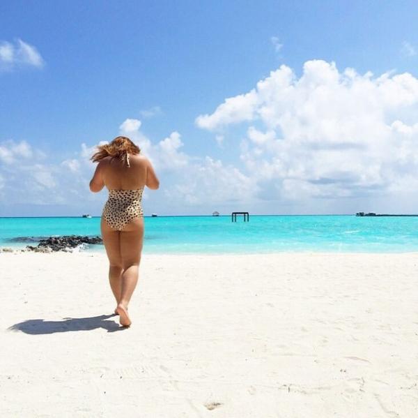 Preta Gil posta foto de maiô em praia paradisíaca.(Imagem:Instagram / Reprodução)