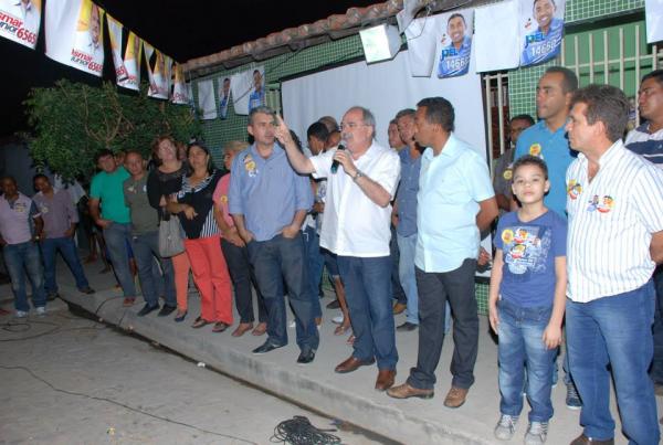 Joel Rodrigues participa de reunião no bairro Campo Velho.(Imagem:Reprodução/Facebook)