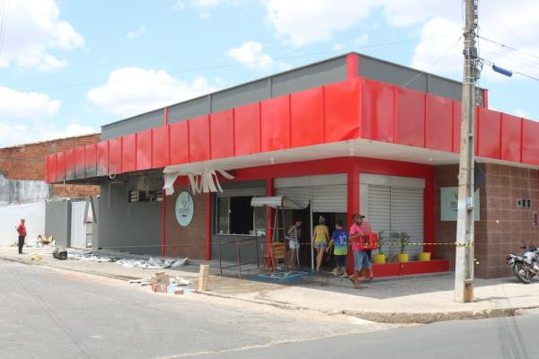 Padaria teve cozinha completamente destruída por incêndio na Zona Leste de Teresina.(Imagem:Ellen Pessoa/G1)