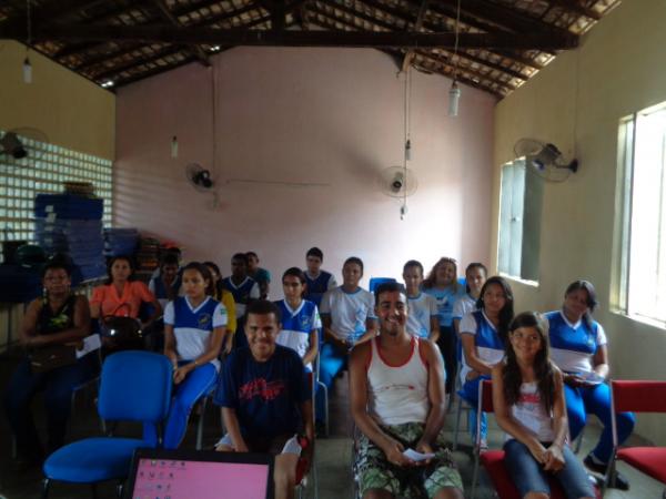 Escola Agrônomo Parentes promove momento de sensibilização nas práticas pedagógicas.(Imagem:FlorianoNews)