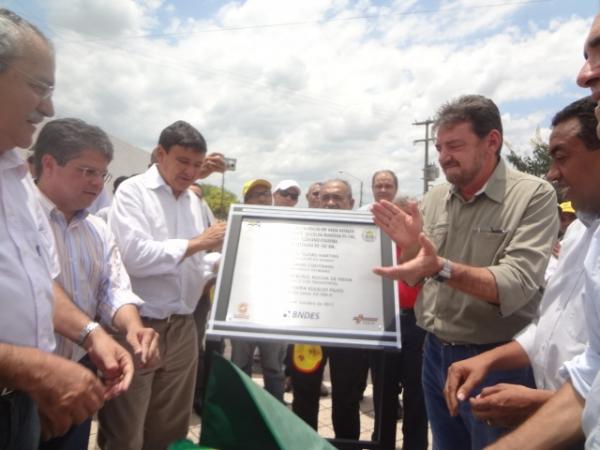 Governador inaugurou asfaltamento da PI 140. (Imagem:FlorianoNews)