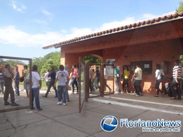 Candidatos realizaram prova do concurso da PM em Floriano.(Imagem:FlorianoNews)