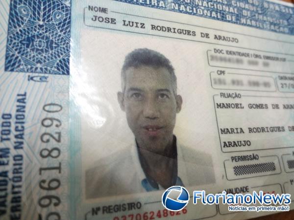 Homem tenta matar ex-mulher com golpes de facão.(Imagem:FlorianoNews)