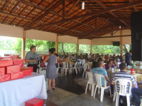 Confraternização de Natal(Imagem:FlorianoNews)