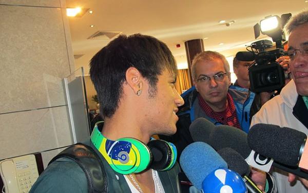 Neymar se apresenta à Seleção na Polônia.(Imagem:Leandro Canônico / Globoesporte.com)