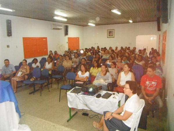 Professores participaram de Curso de Formação Continuada em Floriano.(Imagem:FlorianoNews)