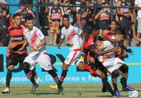 Rivengo é atração deste domingo no Estádio Albertão.(Imagem:Eduardo Frota)