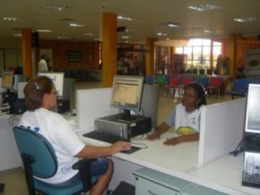 Atendimento no Detran(Imagem:Zaira Amorim)