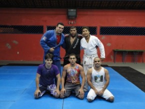 Registrou o treino do jiu-jitsu no comércio esporte clube(Imagem:FN)