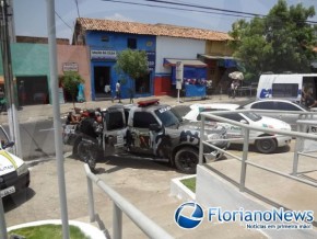 Polícia Militar estoura boca de fumo(Imagem:FlorianoNews)