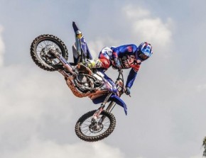 Apresentação de Freestyle será uma das principais atrações da abertura do Piauiense de Motocross.(Imagem:Aldeia)