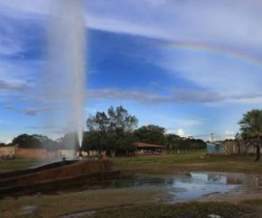 Poços jorram água a uma altura de aproximadamente 20 metros.(Imagem:Patrícia Andrade/G1)