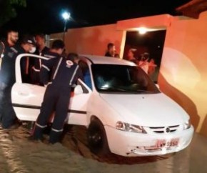 Ex-presidiário é morto dentro de carro na frente da esposa.(Imagem:Portal do Catita)