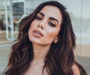 Anitta é condenada a pagar multa de R$ 3 mi à ex-empresária.(Imagem:Famosidades)