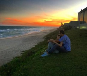 Henri Castelli posta foto romântica com namorada.(Imagem:Instagram)