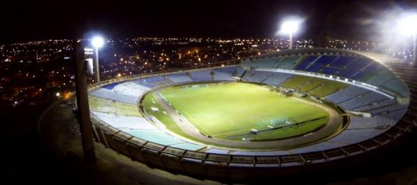 Albertão cultiva o mesmo gramado de sua inauguração em 1973.(Imagem:Magno Bonfim/Drone)