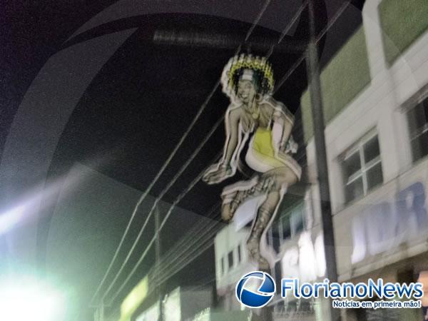 Prefeitura de Floriano iniciou ornamentação da cidade para o Carnaval?.(Imagem:FlorianoNews)