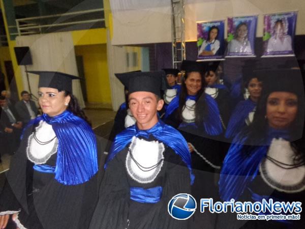 Colação de Grau e Baile de Formatura da turma de Pedagogia do ISESJT(Imagem:FlorianoNews)