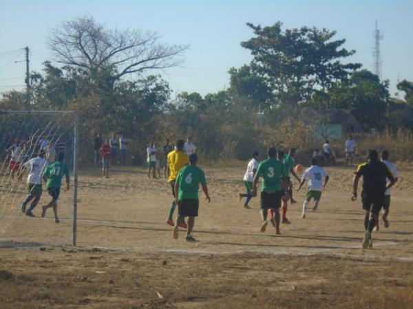 Equipe da Schin vence campeonato de futebol amador de Floriano.(Imagem:FlorianoNews)