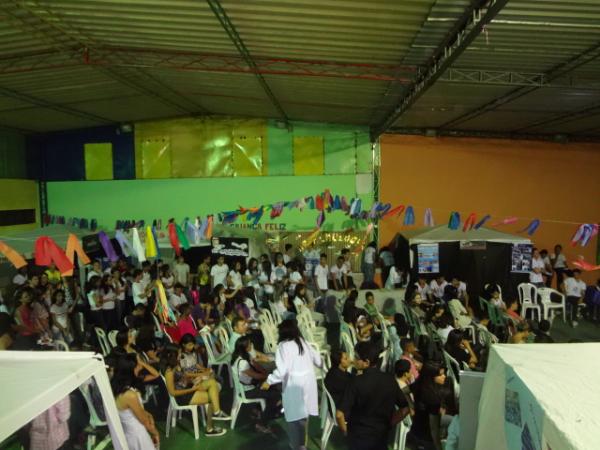 Alunos da Escola Pequeno Príncipe realizaram Feira de Profissões.(Imagem:FlorianoNews)