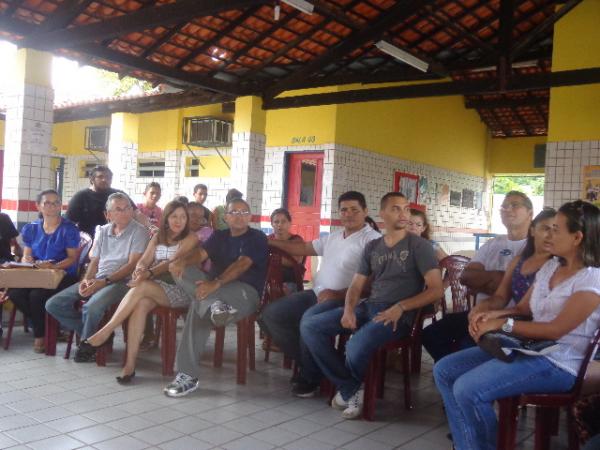 Professores da rede estadual de ensino de Barão de Grajaú continuam em greve.(Imagem:FlorianoNews)