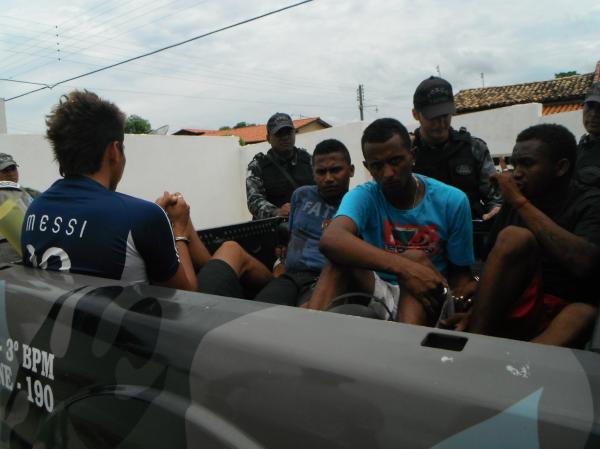 Operação Pente Fino: Polícia Militar prendeu suspeitos por tráfico de drogas.(Imagem:FlorianoNews)