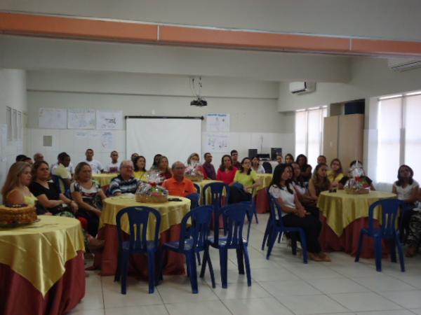 SESC Floriano realiza confraternização com café da manhã.(Imagem:FlorianoNews)