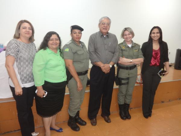 Reunião definiu formação do Conselho Municipal Antidrogas.(Imagem:FlorianoNews)