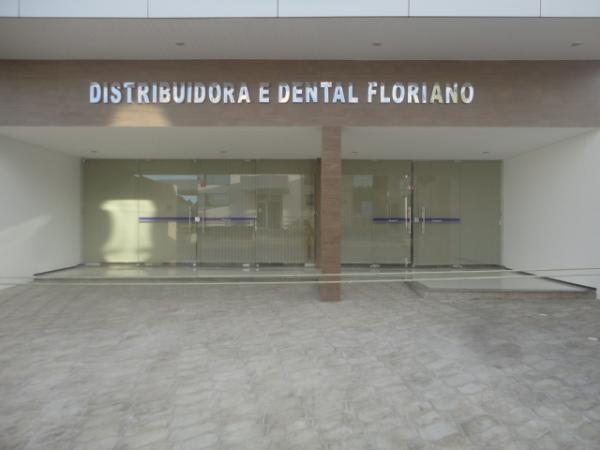 Distribuidora e Dental Floriano(Imagem:FlorianoNews)