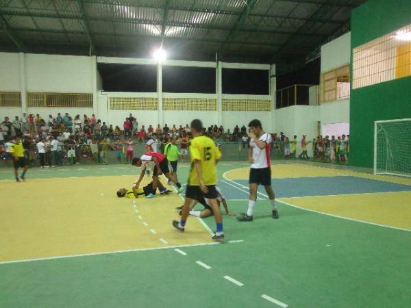 Jogos Escolares Florianense atrai grande público em Ginásio Poliesportivo.(Imagem:FlorianoNews)