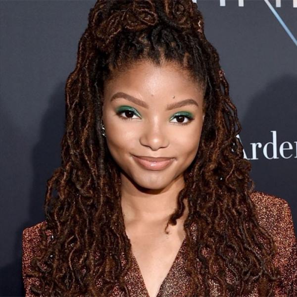 Halle Bailey interpretará Ariel nas telas(Imagem:Reprodução/Instagram/Disney)