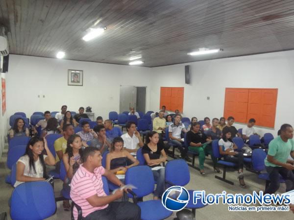 AFES realizou cerimônia de posse dos Grêmios Estudantis de Floriano.(Imagem:FlorianoNews)