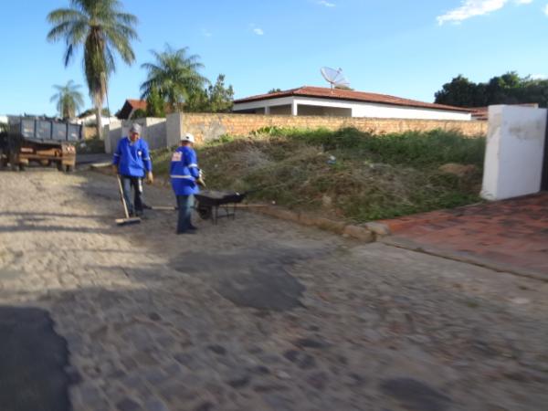 Iniciam os preparativos para pavimentação asfáltica em Floriano.(Imagem:FlorianoNews)