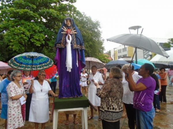 Fiéis revivem o encontro de Nossa Senhora com Jesus Cristo em Floriano.(Imagem:FlorianoNews)