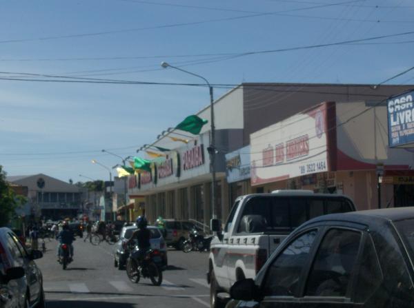 Comercio  preparado pra copa(Imagem:José Monteiro)