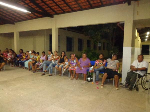 Associação de Moradores do Bairro Catumbi realizou festa para as mães(Imagem:FlorianoNews)