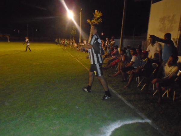 Copa Comércio de Futebol Society é iniciada sob chuva em Floriano.(Imagem:FlorianoNews)