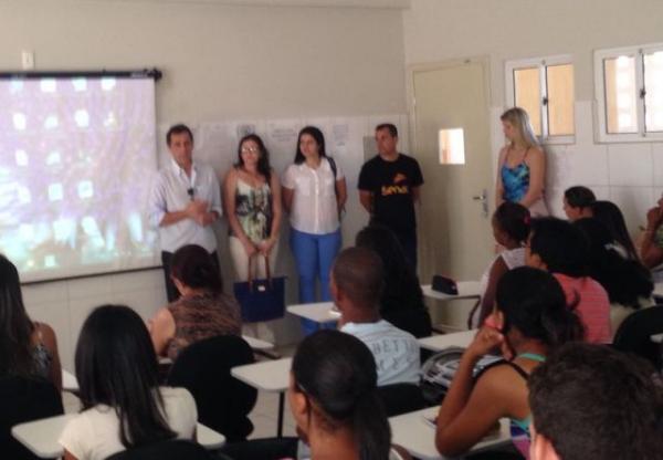 Prefeito participa da aula inaugural dos cursos profissionalizantes do SENAC.(Imagem:Secom)