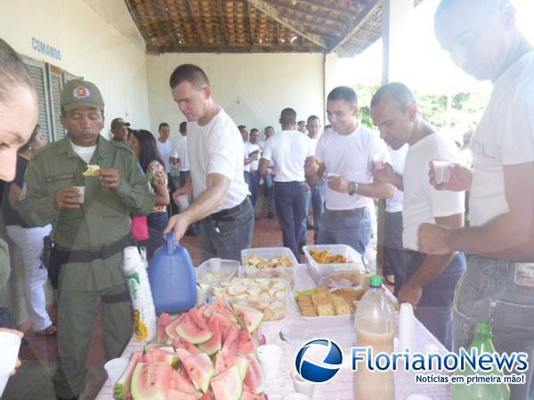 Café da manhã marca a comemoração do Dia da Mulher no 3º BPM.(Imagem:FlorianoNews)